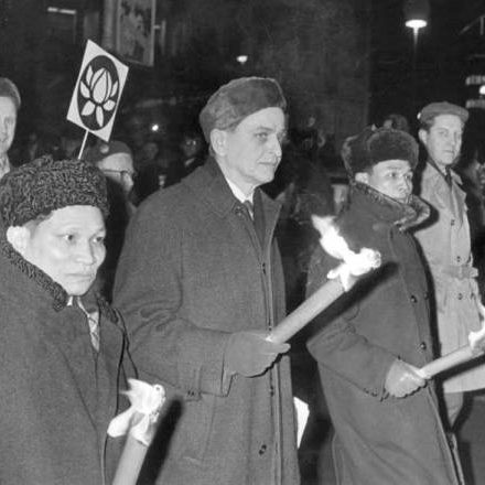 Olof_Palme_marching Vietnam War 1968